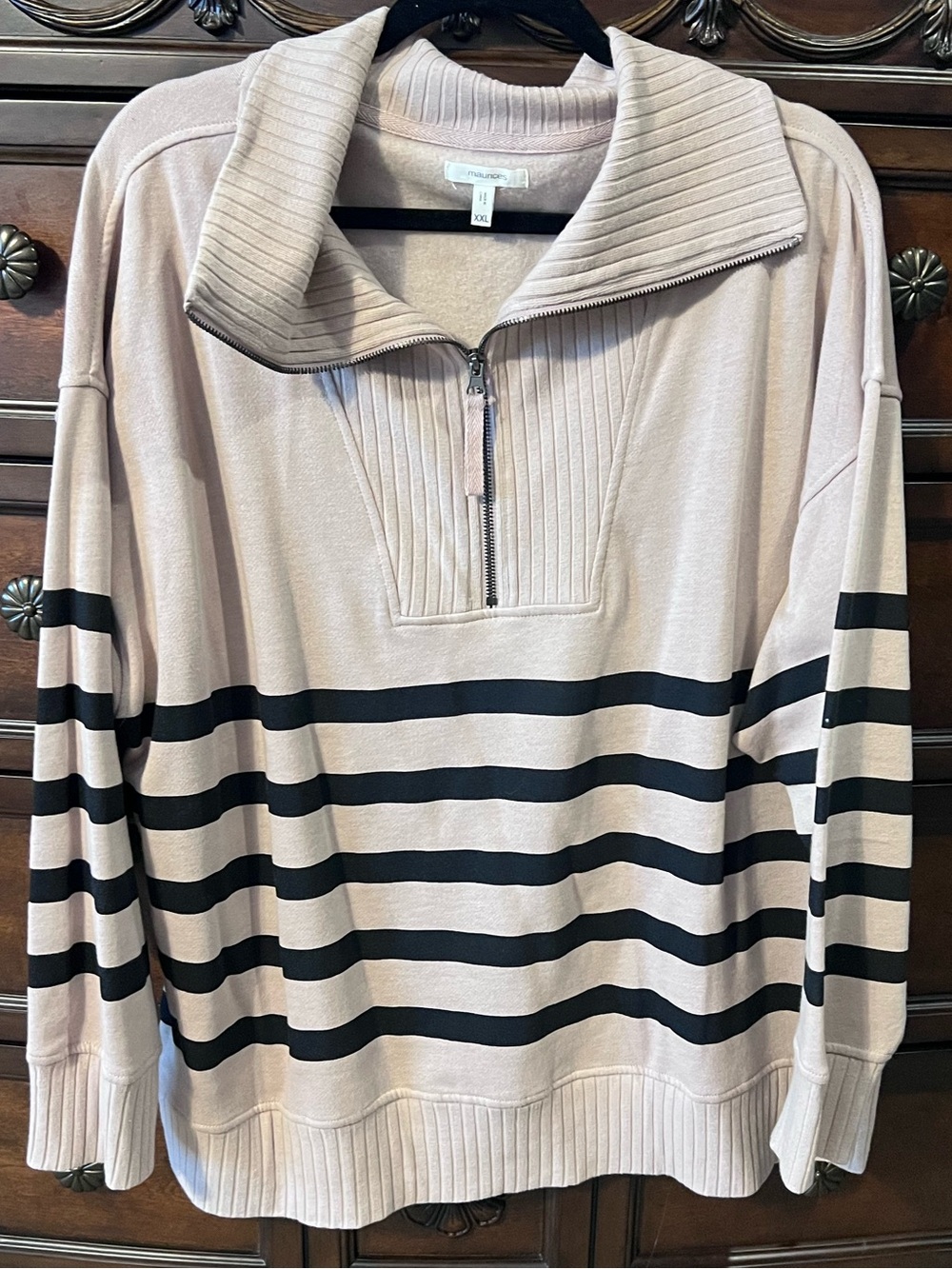 Maurice’s sweatshirt size xxlarge